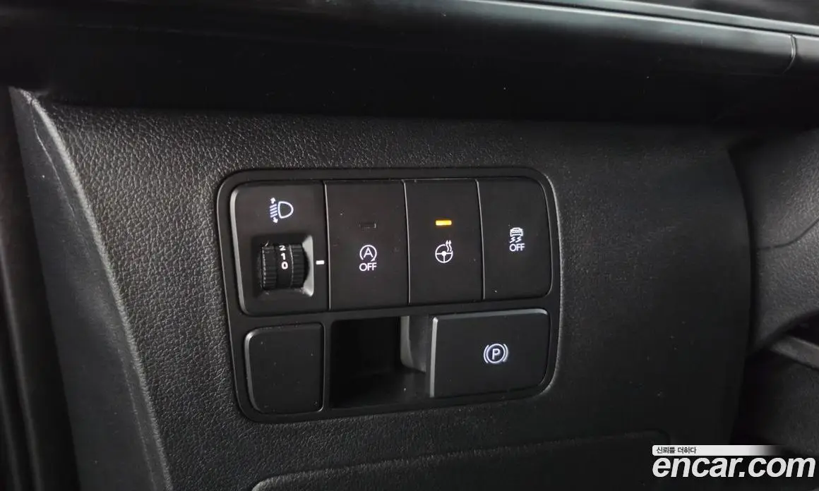Hyundai Staria 2021 2.2 автомат (гидро), фото 14