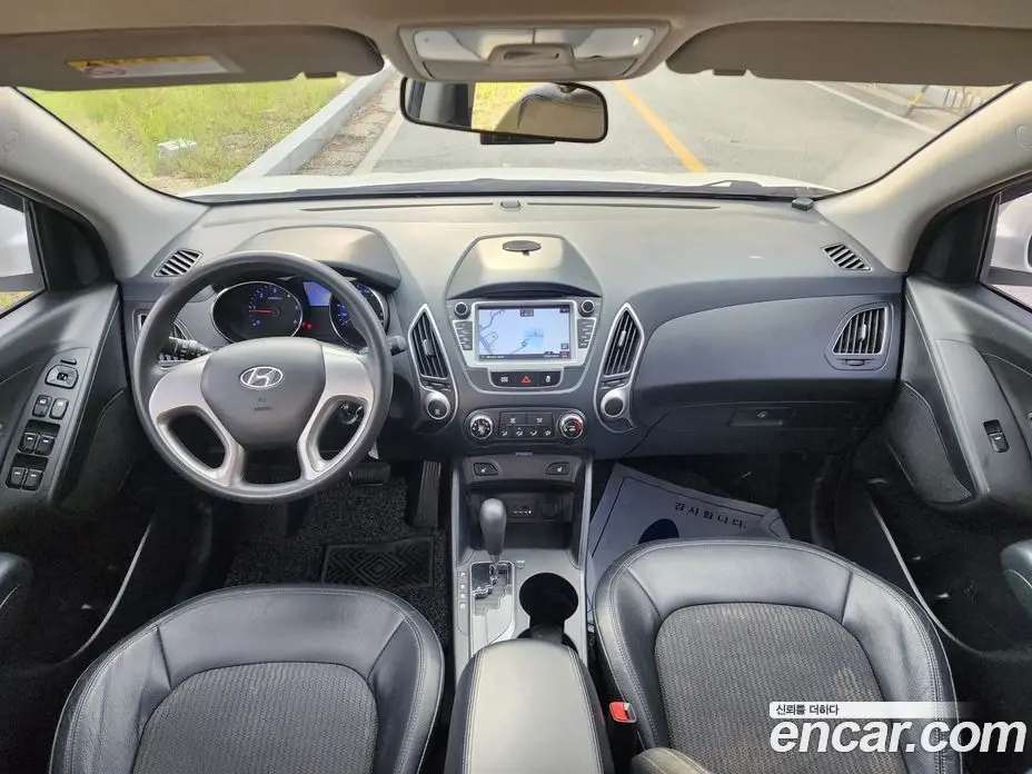 Hyundai Tucson 2011 2.0 автомат (гидро), фото 11