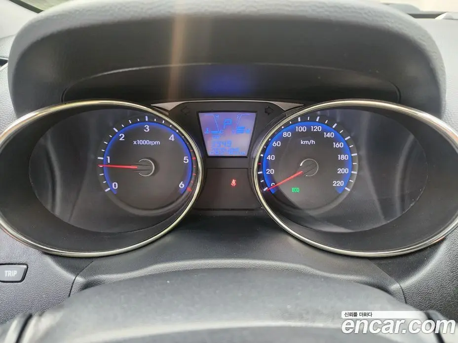 Hyundai Tucson 2011 2.0 автомат (гидро), фото 13