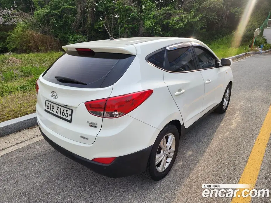 Hyundai Tucson 2011 2.0 автомат (гидро), фото 7