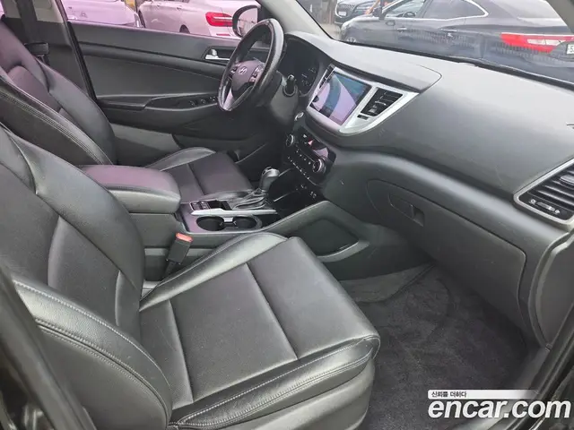 Hyundai Tucson 2016 2.0 автомат (гидро), миниатюра 10