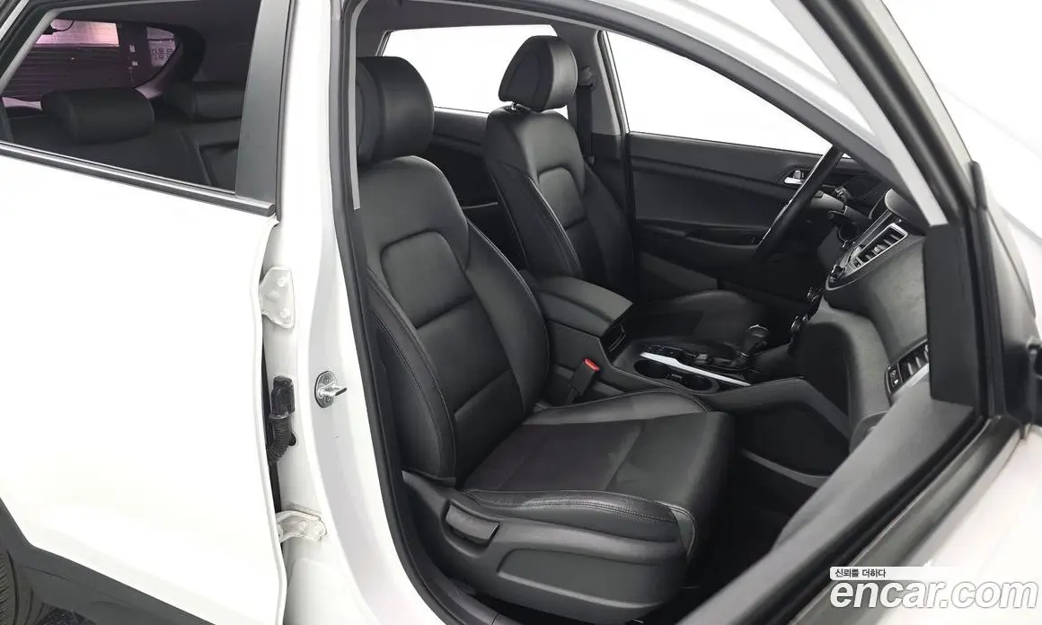 Hyundai Tucson 2017 1.7 автомат (гидро), фото 12