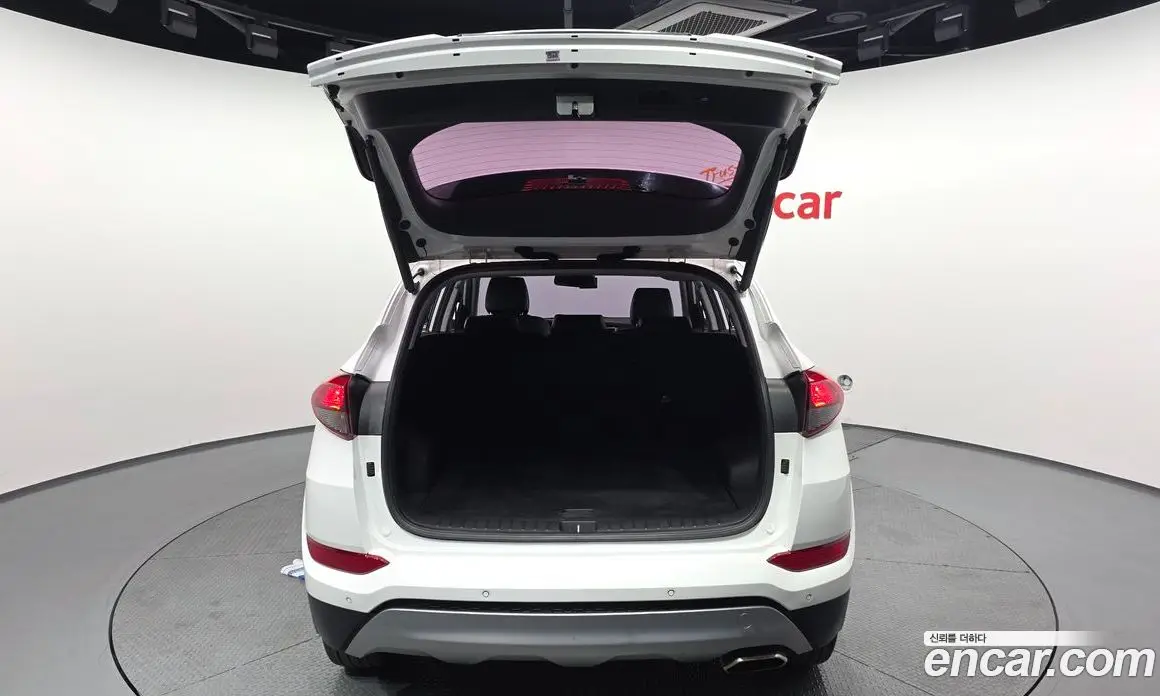 Hyundai Tucson 2017 1.7 автомат (гидро), фото 20