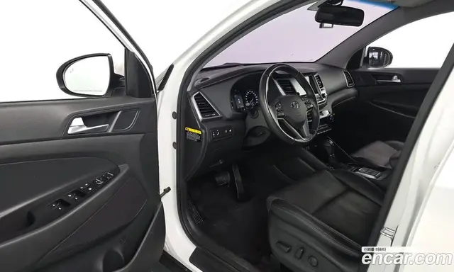 Hyundai Tucson 2017 1.7 автомат (гидро), миниатюра 10