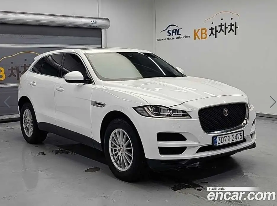 Jaguar F-Pace 2018 2.0 автомат (гидро), фото 4 Jaguar F-Pace 2018 2.0 автомат (гидро), фото 4