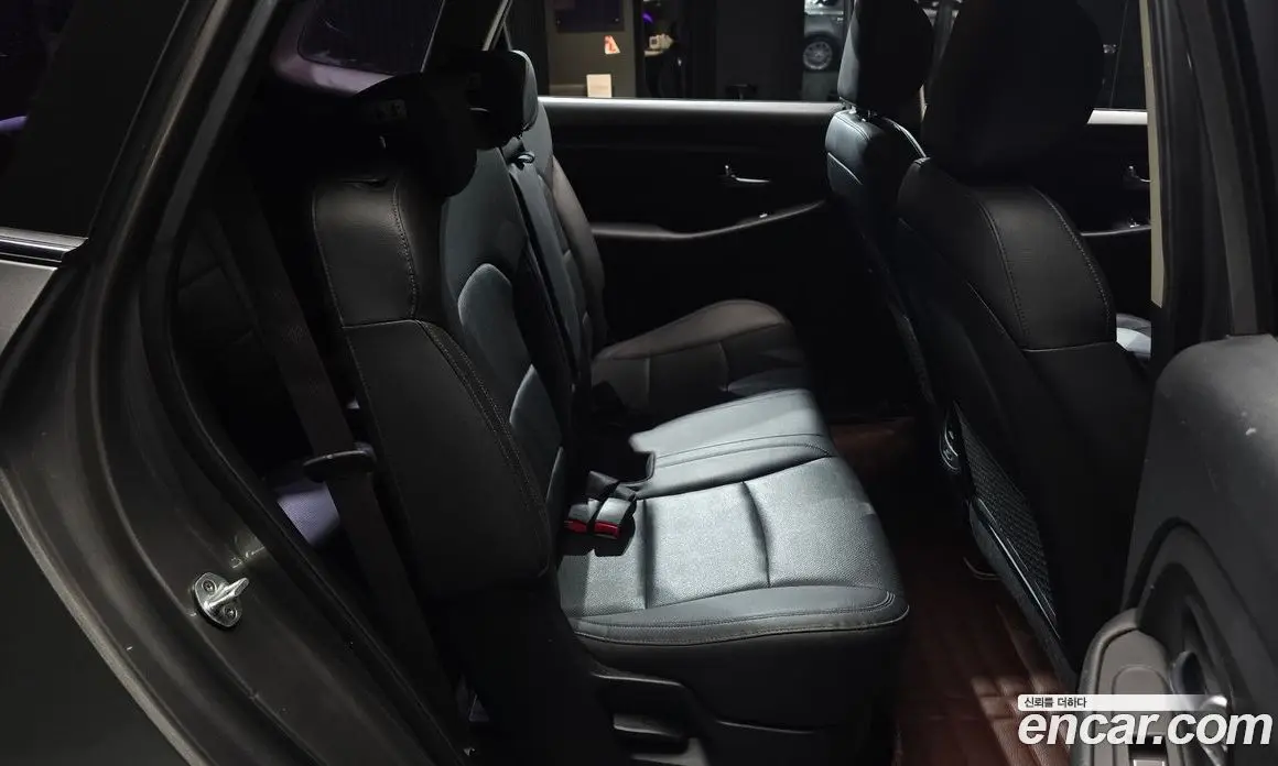 Kia Carens 2017 2.0 автомат (гидро), фото 11