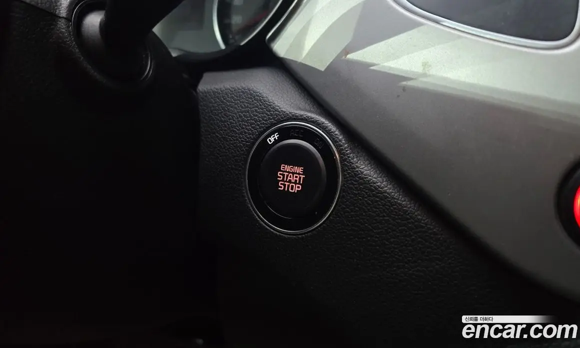 Kia Carens 2017 2.0 автомат (гидро), фото 19