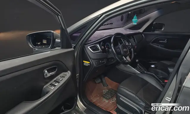 Kia Carens 2017 2.0 автомат (гидро), миниатюра 10