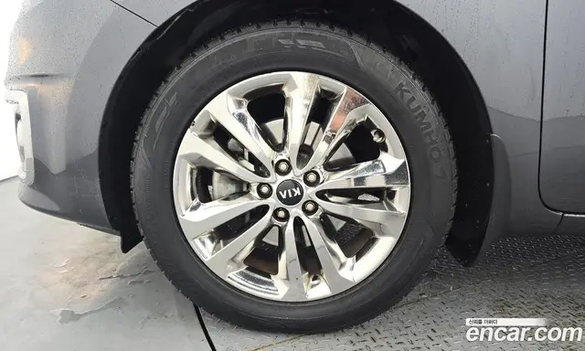 Kia Carnival 2014 2.2 автомат (гидро), миниатюра 5 Kia Carnival 2014 2.2 автомат (гидро), миниатюра 5