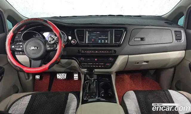 Kia Carnival 2014 2.2 автомат (гидро), миниатюра 7 Kia Carnival 2014 2.2 автомат (гидро), миниатюра 7