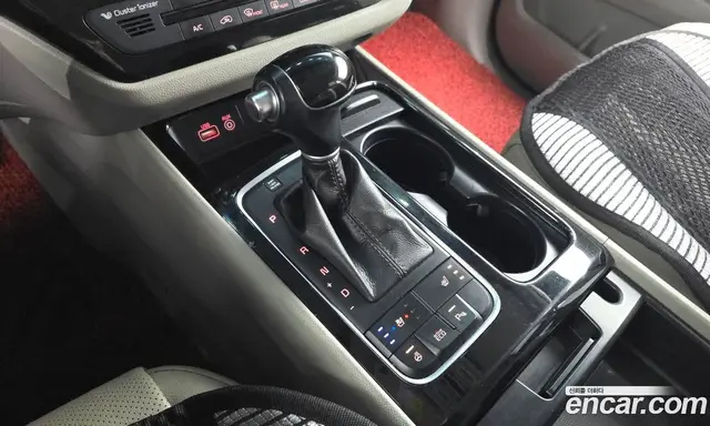 Kia Carnival 2014 2.2 автомат (гидро), миниатюра 9 Kia Carnival 2014 2.2 автомат (гидро), миниатюра 9