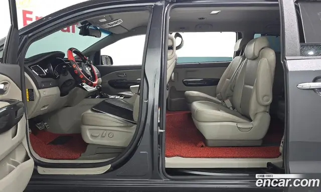 Kia Carnival 2014 2.2 автомат (гидро), миниатюра 10 Kia Carnival 2014 2.2 автомат (гидро), миниатюра 10