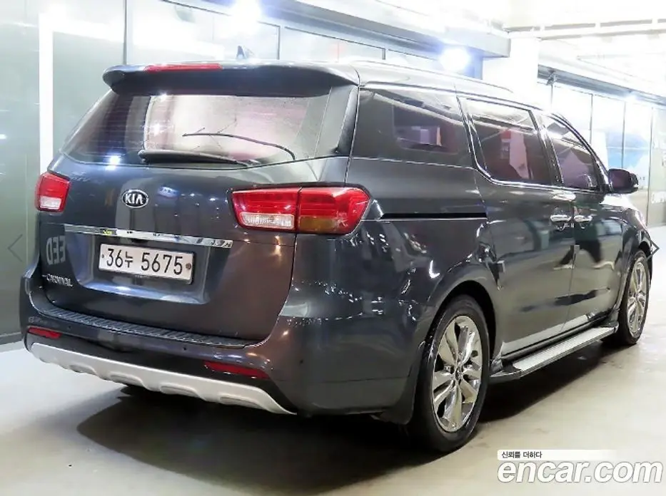Kia Carnival 2014 2.2 автомат (гидро), фото 4 Kia Carnival 2014 2.2 автомат (гидро), фото 4
