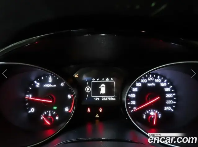Kia Carnival 2014 2.2 автомат (гидро), миниатюра 9 Kia Carnival 2014 2.2 автомат (гидро), миниатюра 9