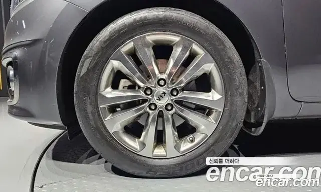 Kia Carnival 2015 2.2 автомат (гидро), миниатюра 5 Kia Carnival 2015 2.2 автомат (гидро), миниатюра 5