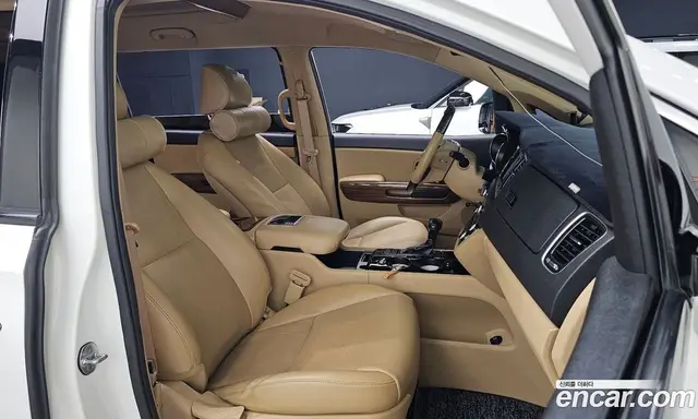 Kia Carnival 2015 2.2 автомат (гидро), миниатюра 11