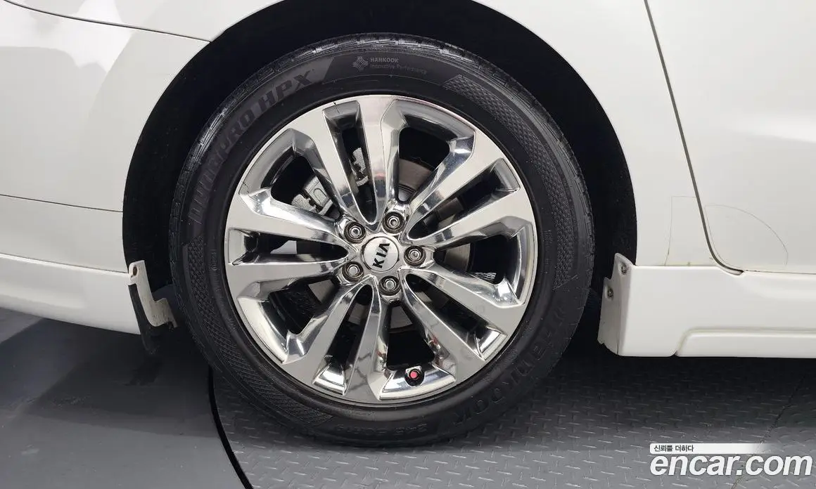 Kia Carnival 2015 2.2 автомат (гидро), фото 5