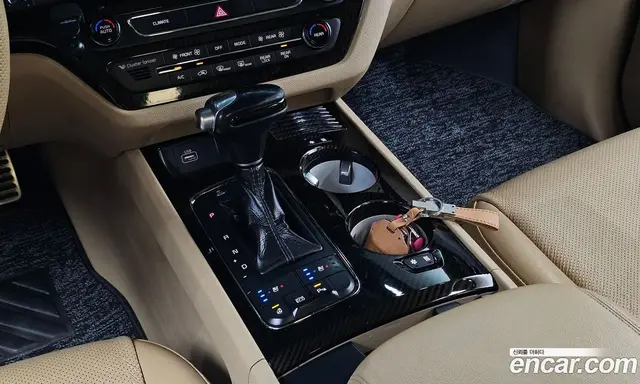 Kia Carnival 2015 2.2 автомат (гидро), миниатюра 9