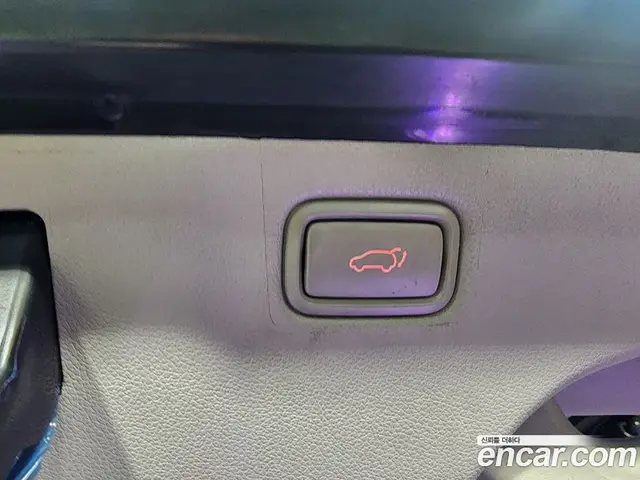 Kia Carnival 2016 2.2 автомат (гидро), миниатюра 7