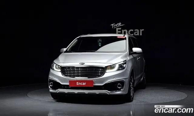Kia Carnival 2017 2.2 автомат (гидро), миниатюра 2