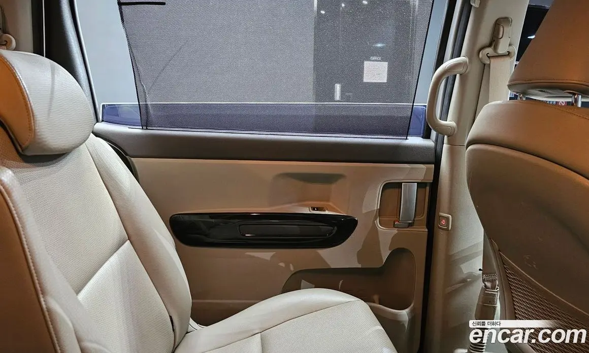 Kia Carnival 2017 2.2 автомат (гидро), фото 14