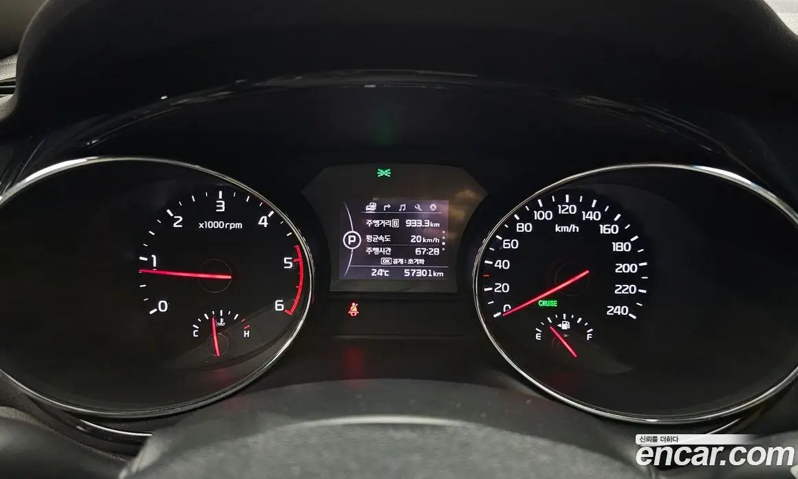 Kia Carnival 2017 2.2 автомат (гидро), фото 10