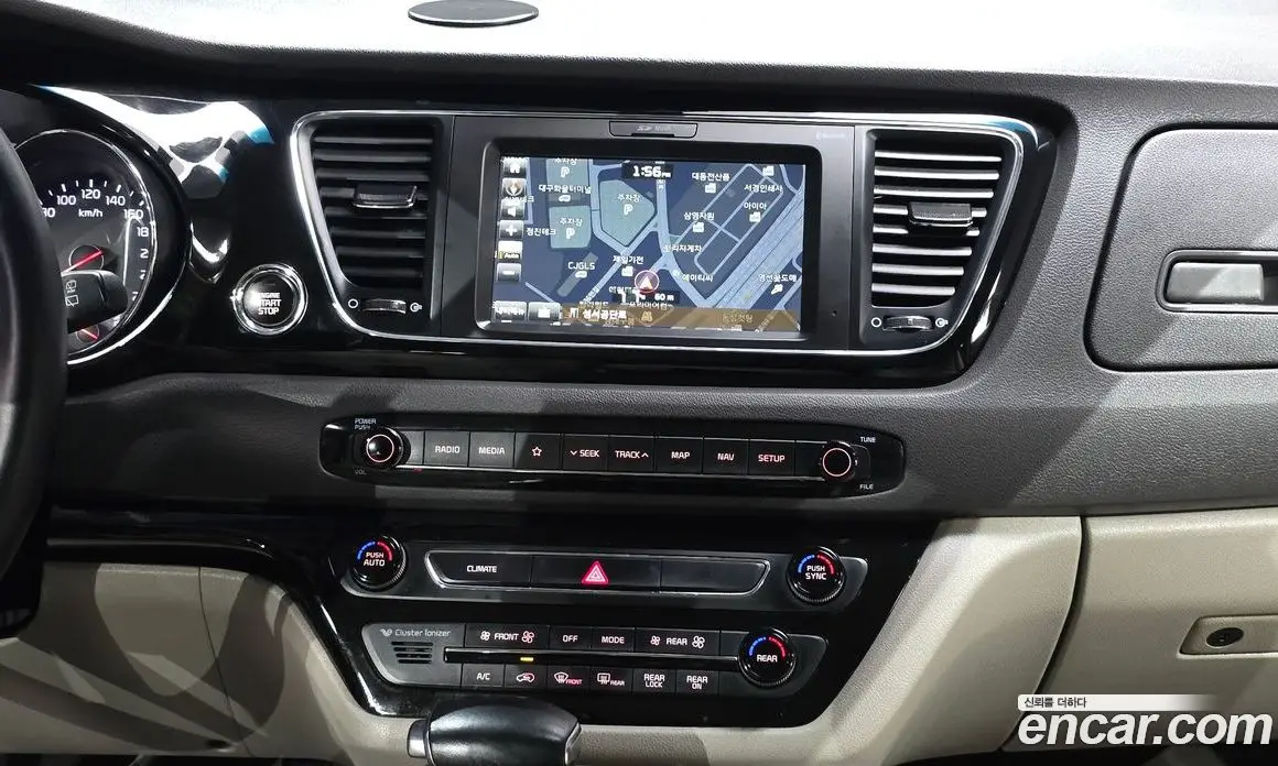 Kia Carnival 2017 2.2 автомат (гидро), фото 14