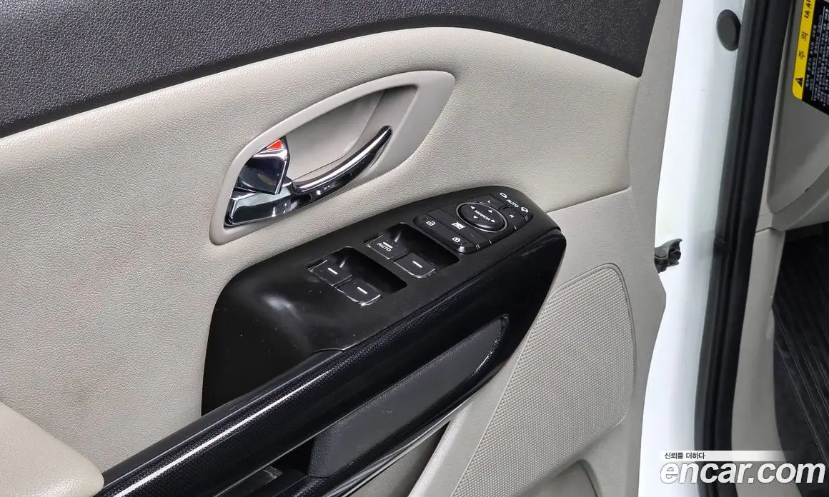 Kia Carnival 2017 2.2 автомат (гидро), фото 17