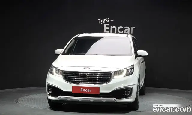 Kia Carnival 2017 2.2 автомат (гидро), миниатюра 3