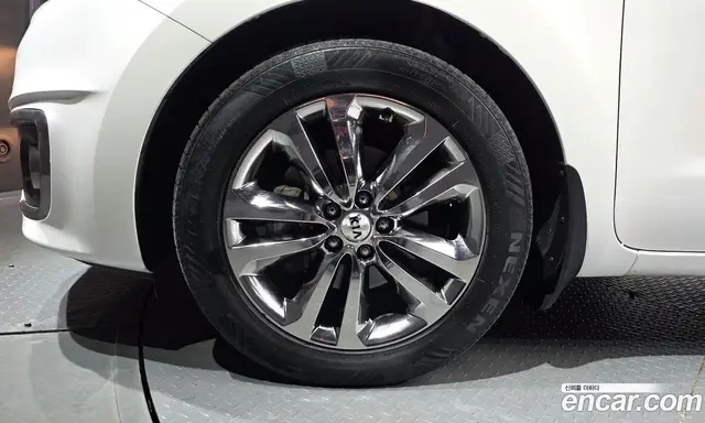 Kia Carnival 2017 2.2 автомат (гидро), миниатюра 5