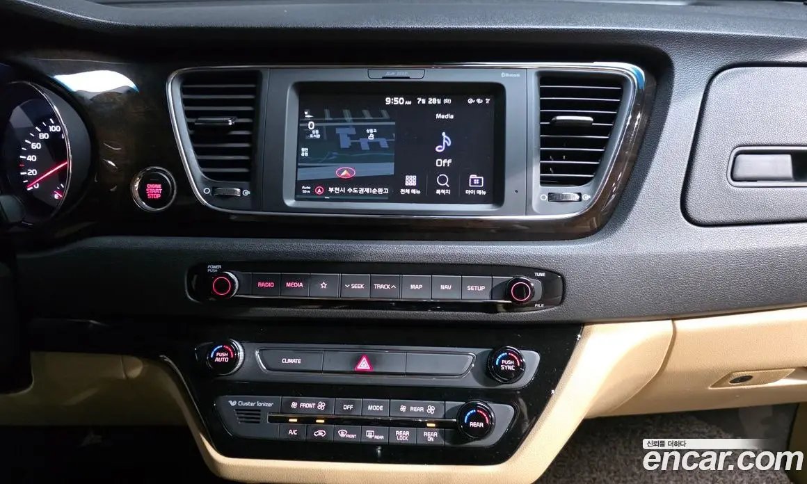 Kia Carnival 2019 2.2 автомат (гидро), фото 14