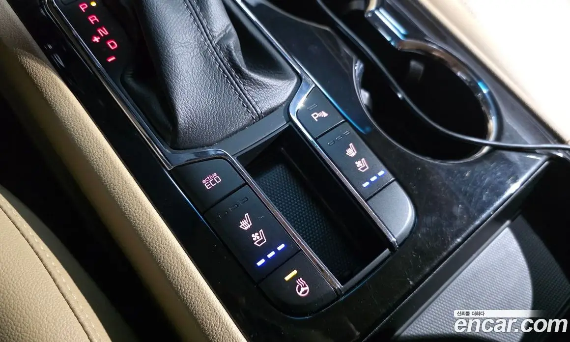 Kia Carnival 2019 2.2 автомат (гидро), фото 16