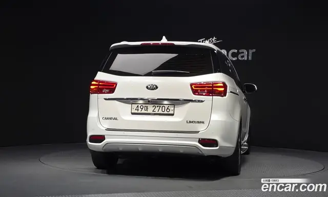 Kia Carnival 2019 2.2 автомат (гидро), миниатюра 4