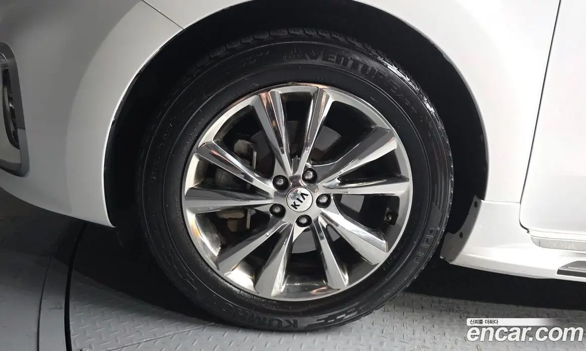 Kia Carnival 2019 2.2 автомат (гидро), фото 5