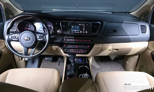 Kia Carnival 2019 2.2 автомат (гидро), миниатюра 7
