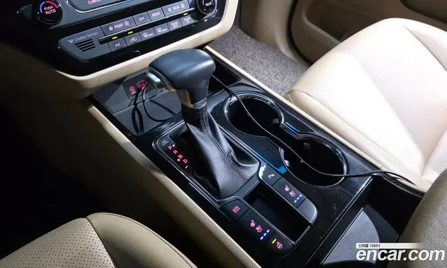 Kia Carnival 2019 2.2 автомат (гидро), миниатюра 9
