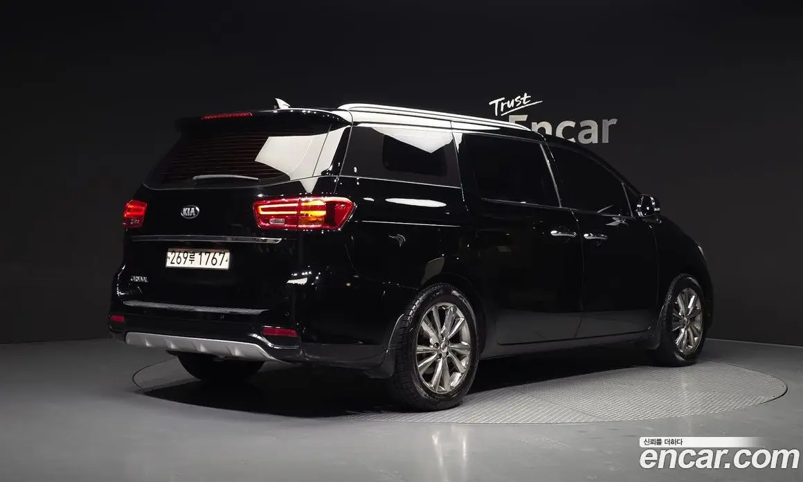 Kia Carnival 2019 2.2 автомат (гидро), фото 2 Kia Carnival 2019 2.2 автомат (гидро), фото 2
