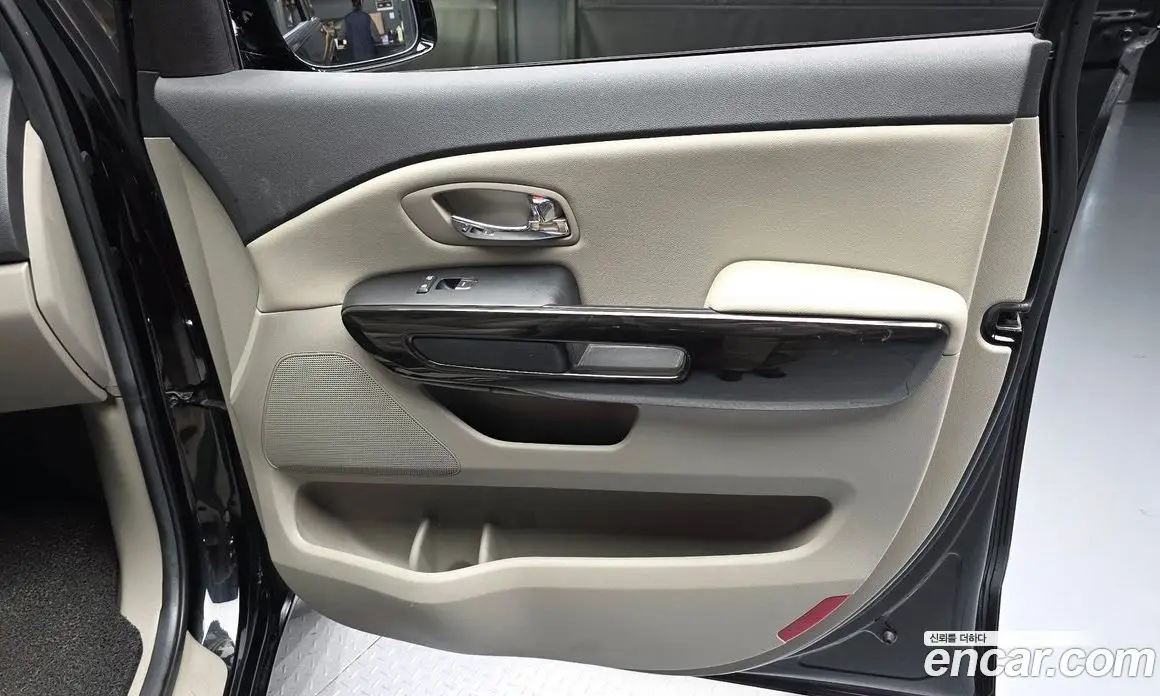 Kia Carnival 2019 2.2 автомат (гидро), фото 14 Kia Carnival 2019 2.2 автомат (гидро), фото 14