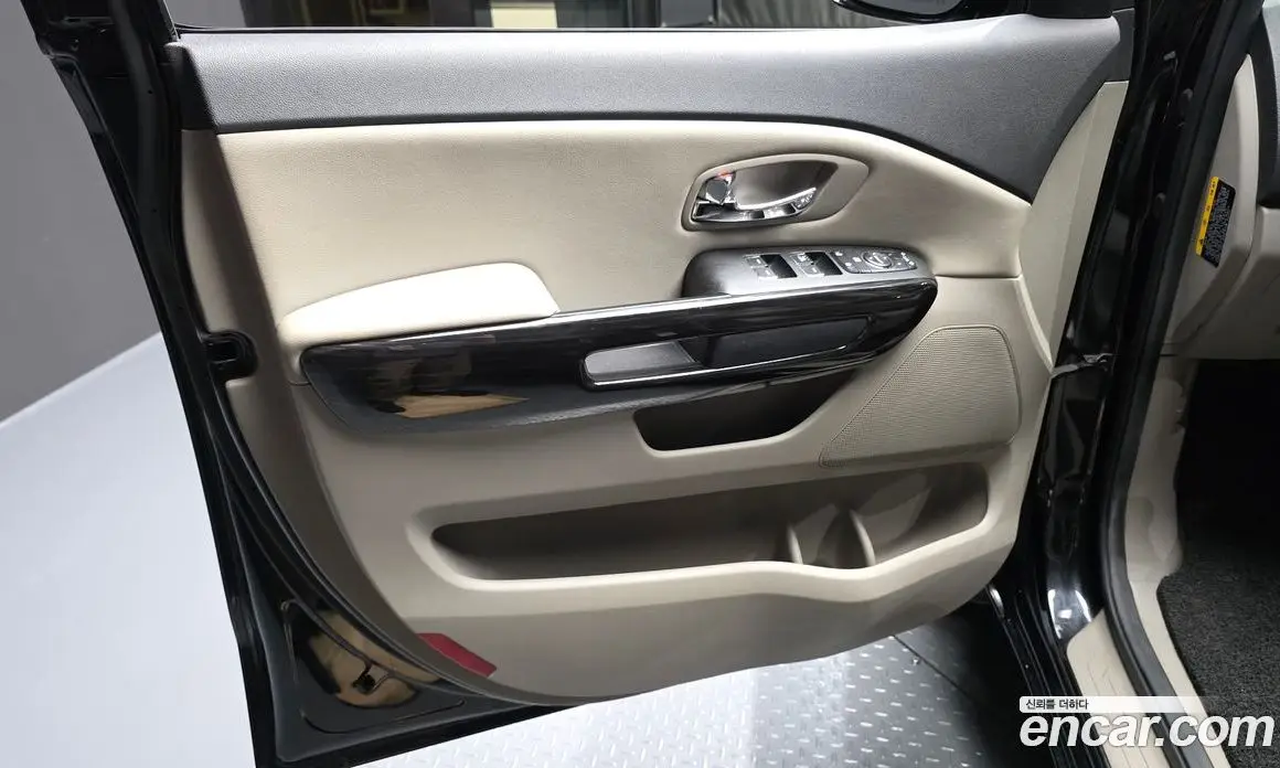 Kia Carnival 2019 2.2 автомат (гидро), фото 15 Kia Carnival 2019 2.2 автомат (гидро), фото 15