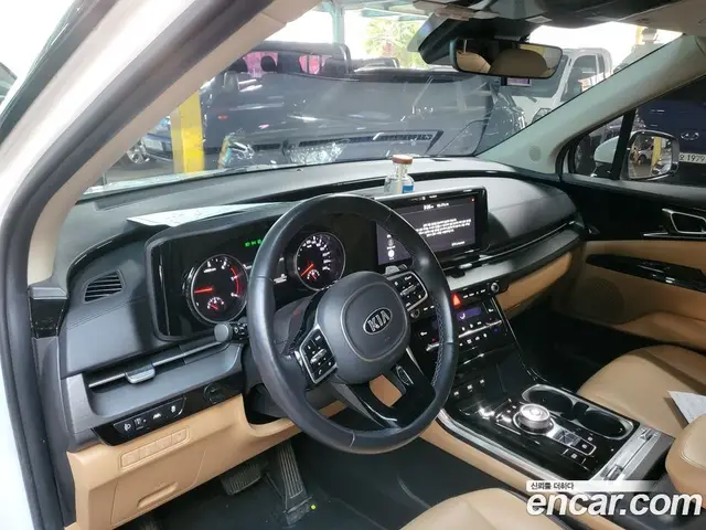 Kia Carnival 2020 2.2 автомат (гидро), миниатюра 2