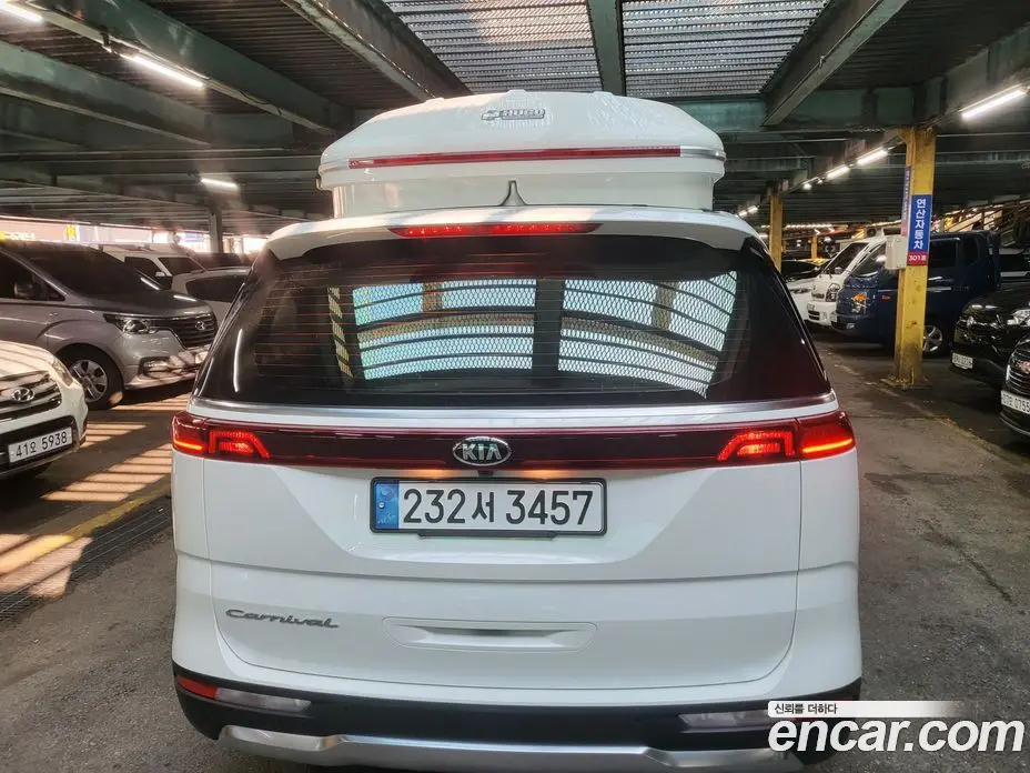 Kia Carnival 2020 2.2 автомат (гидро), фото 13