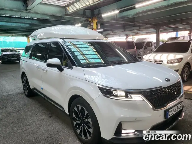 Kia Carnival 2020 2.2 автомат (гидро), миниатюра 9