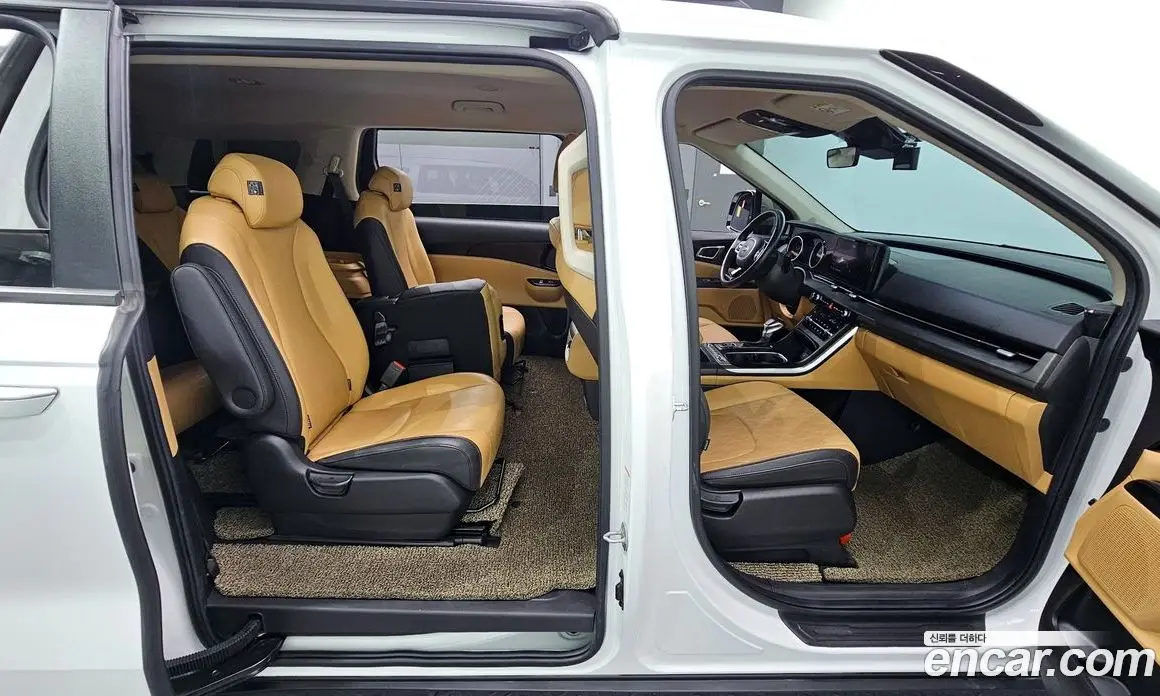 Kia Carnival 2021 2.2 автомат (гидро), фото 11