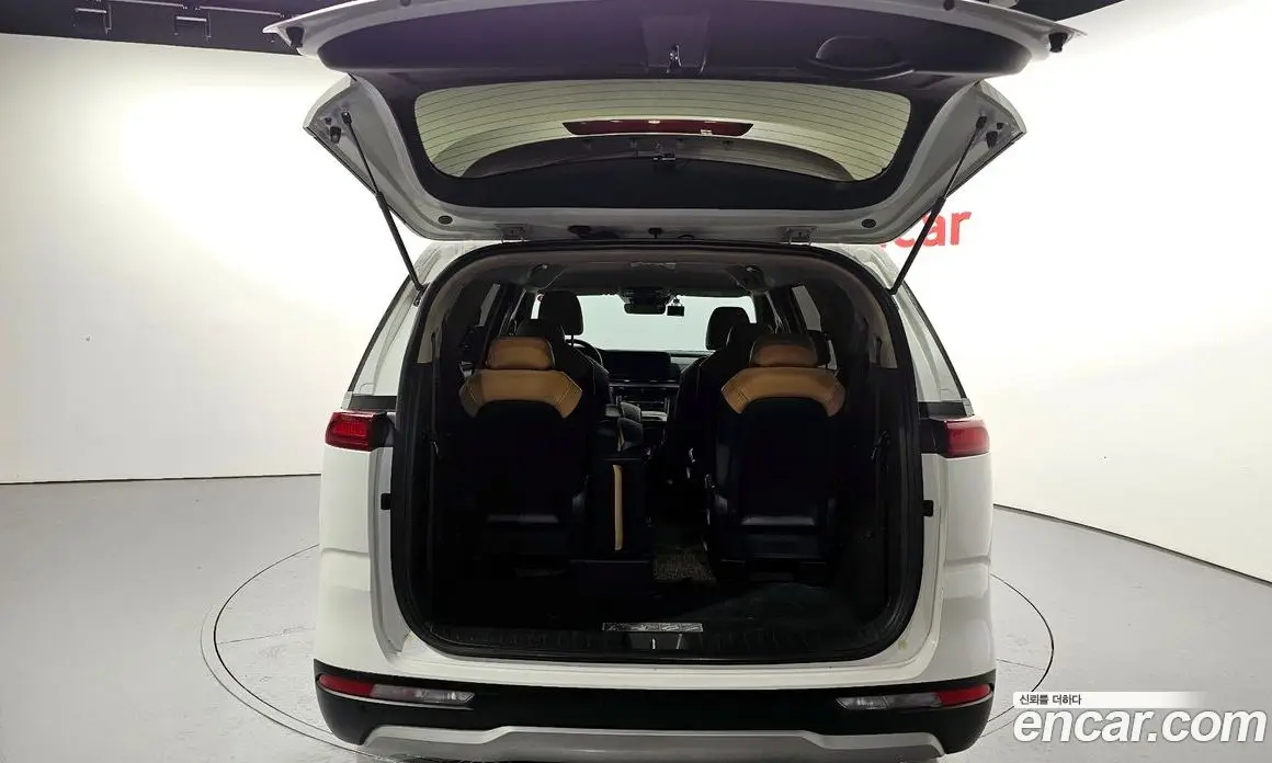 Kia Carnival 2021 2.2 автомат (гидро), фото 20