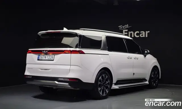 Kia Carnival 2021 2.2 автомат (гидро), миниатюра 2