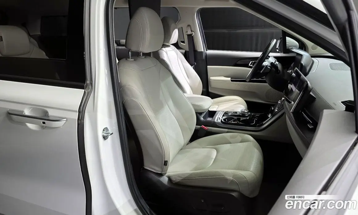 Kia Carnival 2021 2.2 автомат (гидро), фото 12