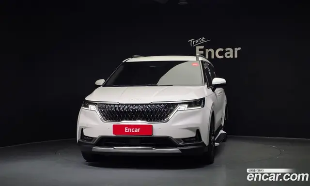 Kia Carnival 2021 2.2 автомат (гидро), миниатюра 3