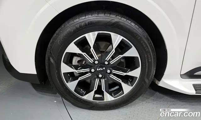 Kia Carnival 2021 2.2 автомат (гидро), миниатюра 5