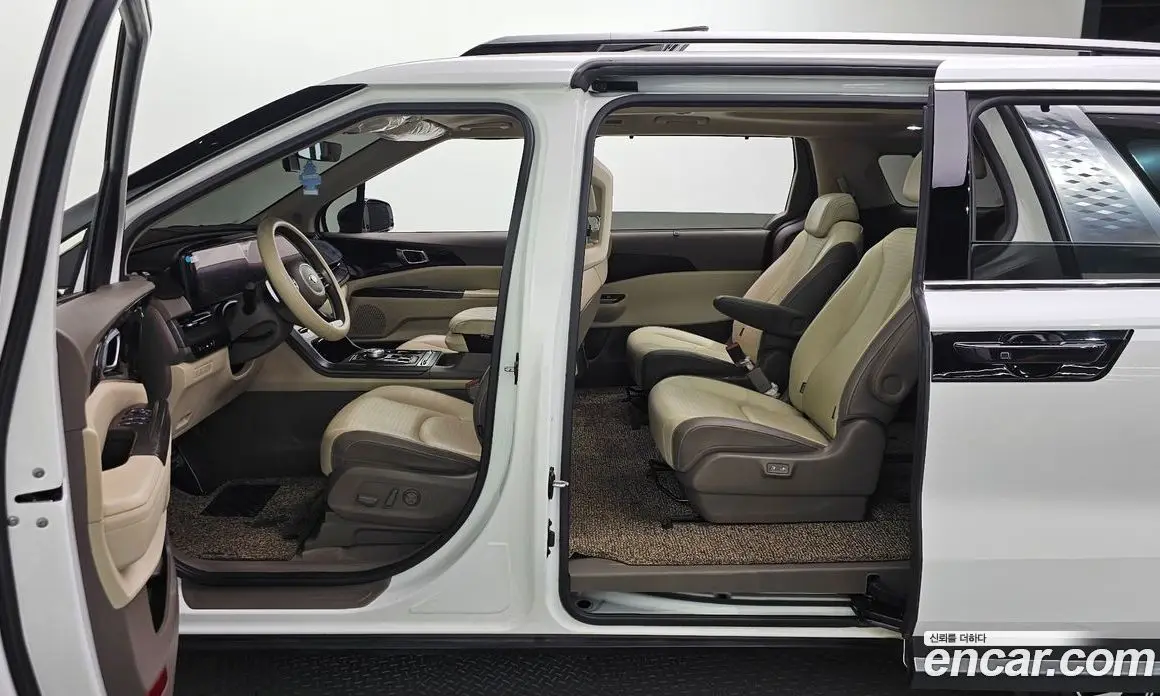 Kia Carnival 2021 2.2 автомат (гидро), фото 13
