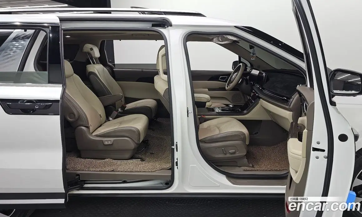 Kia Carnival 2021 2.2 автомат (гидро), фото 17
